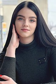 Alyona Uzhgorod 1393603