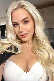 Yuliya Kyiv 1905064