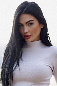 Olena Toronto 1915099