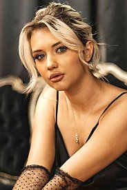 Yana Rivne 1917426