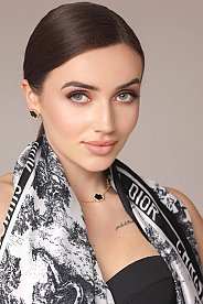 Victoria Cherkasy 1930397