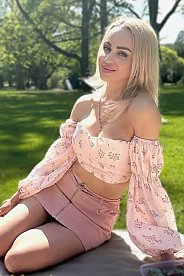 Julia Los Angeles 1930842