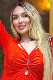 Anna Kiyiv 1933606