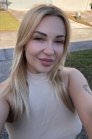 Violetta Los Angeles 1945562