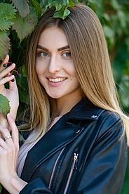 Yuliya Nikolaev 470917