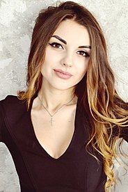 Yulia Nikolaev 493556