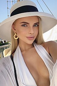 Viktoria Lvov 554897
